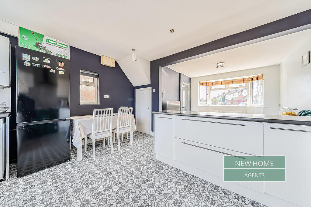 House in Warwick, Royal Leamington Spa - View 5