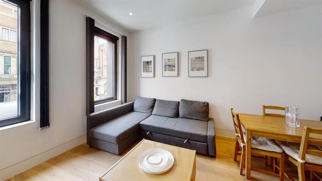 Apartment in London - View 3