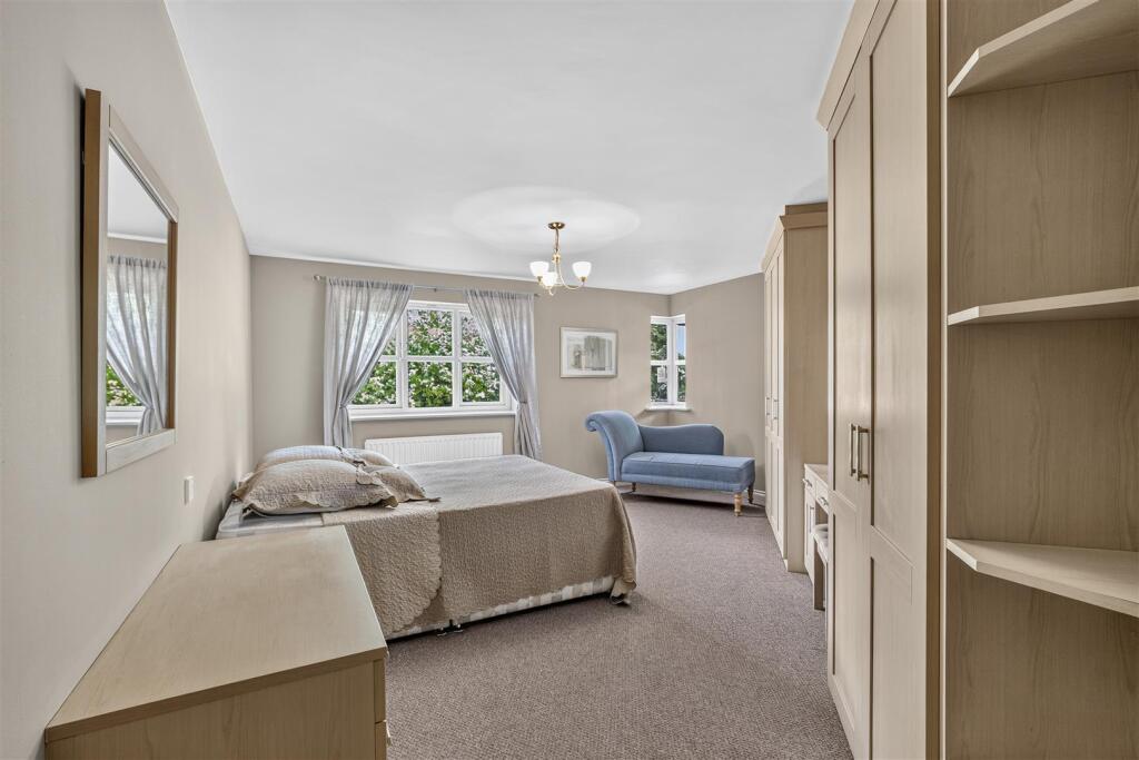 Wyndley Close, Sutton Coldfield photo 4