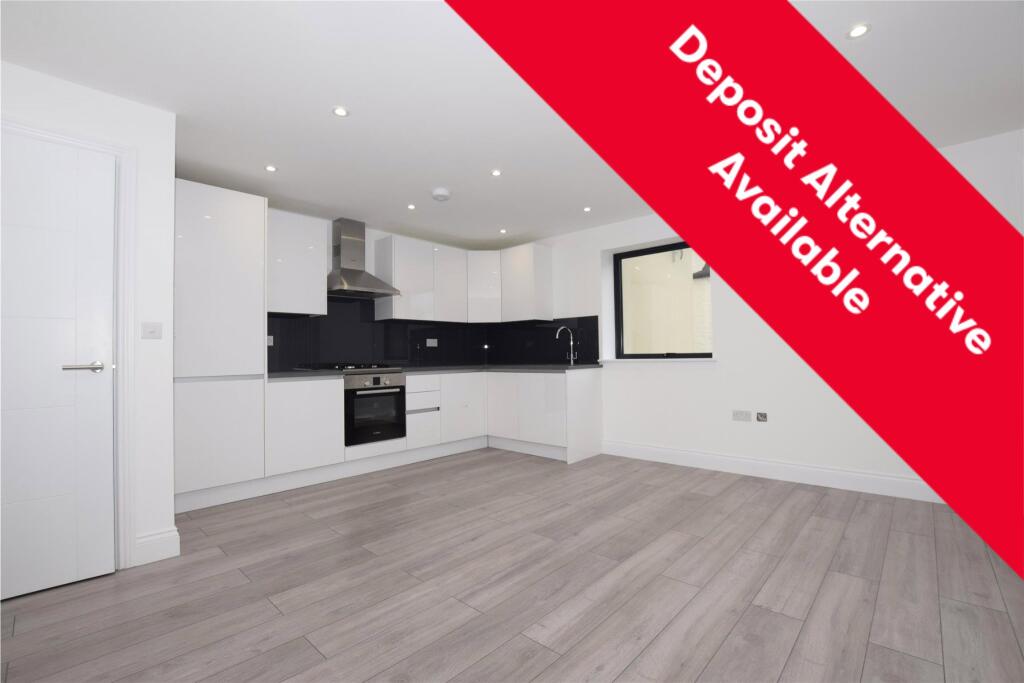 Main image of property: Flat  162 Fitzjohn Avenue, BARNET, Hertfordshire, EN5