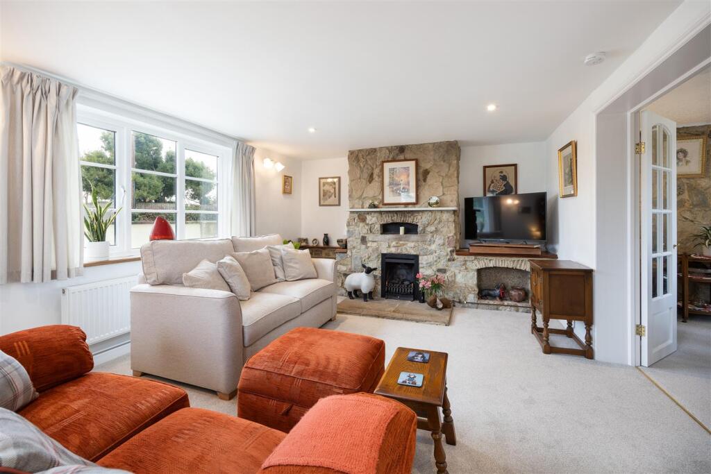 House in Newport, Shalfleet - View 4
