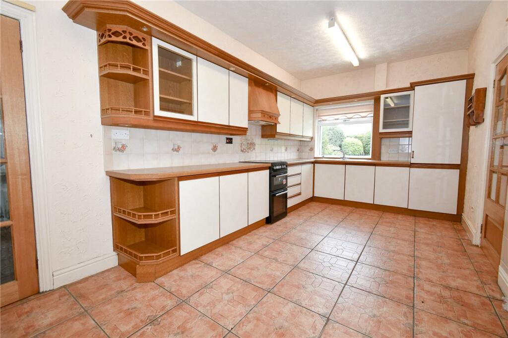 New Chester Road, Bromborough, Wirral photo 4