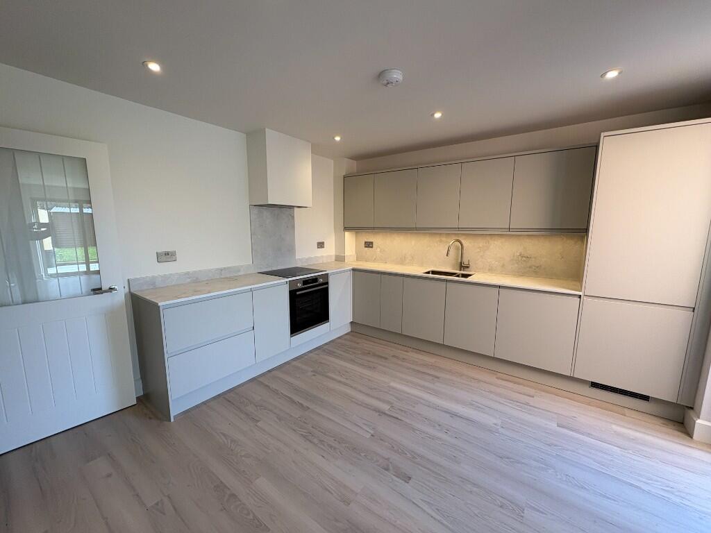 Main image of property: Albany Road, Stratford-Upon-Avon, Warwickshire, CV37