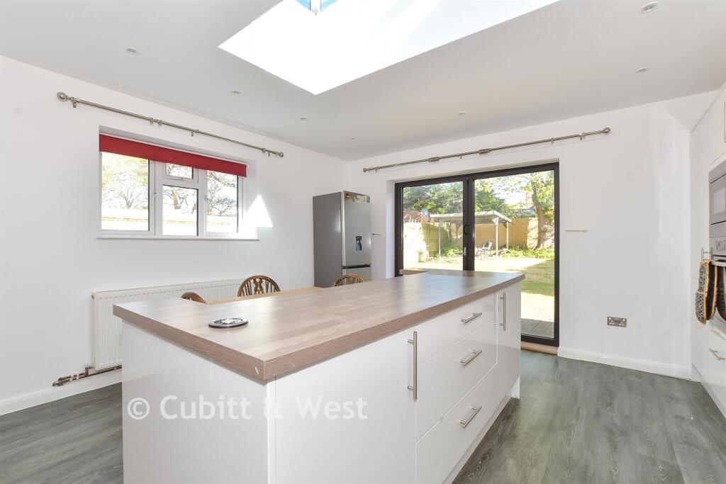 House in Guildford - View 4