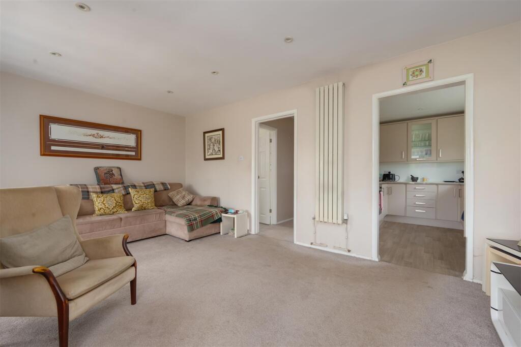 House in Canterbury - More