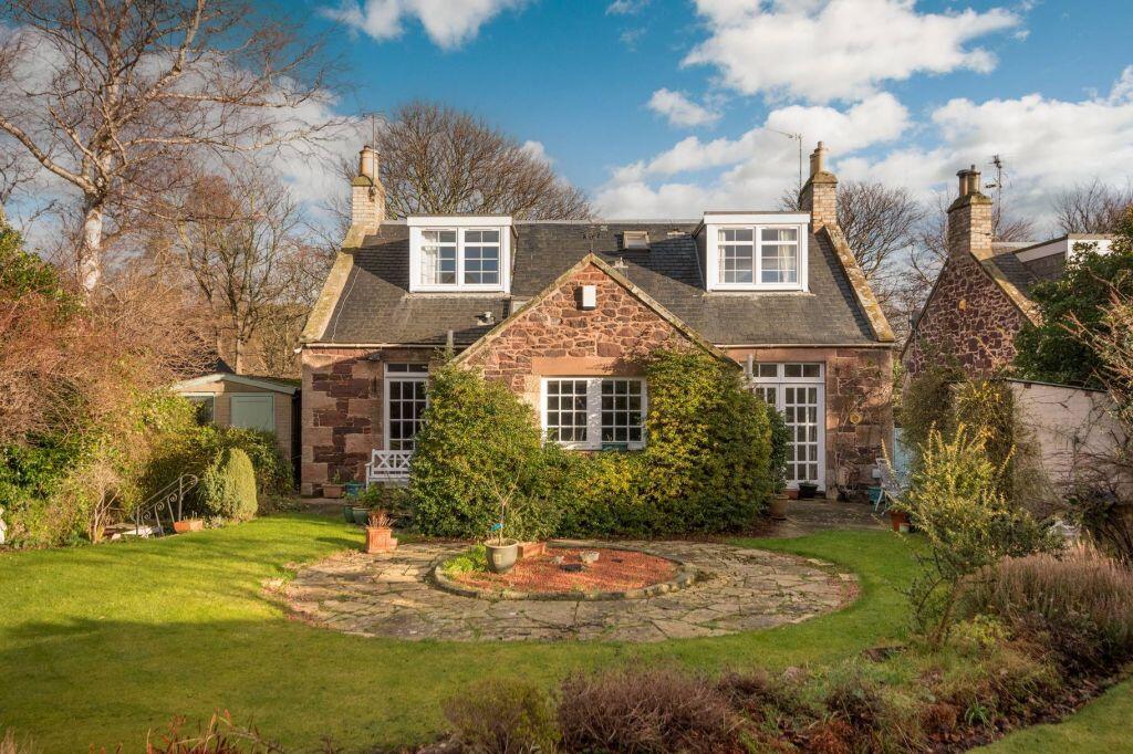 Main image of property: Pilgrim's Way, Beveridge Row, Belhaven, Dunbar, EH42 1TP