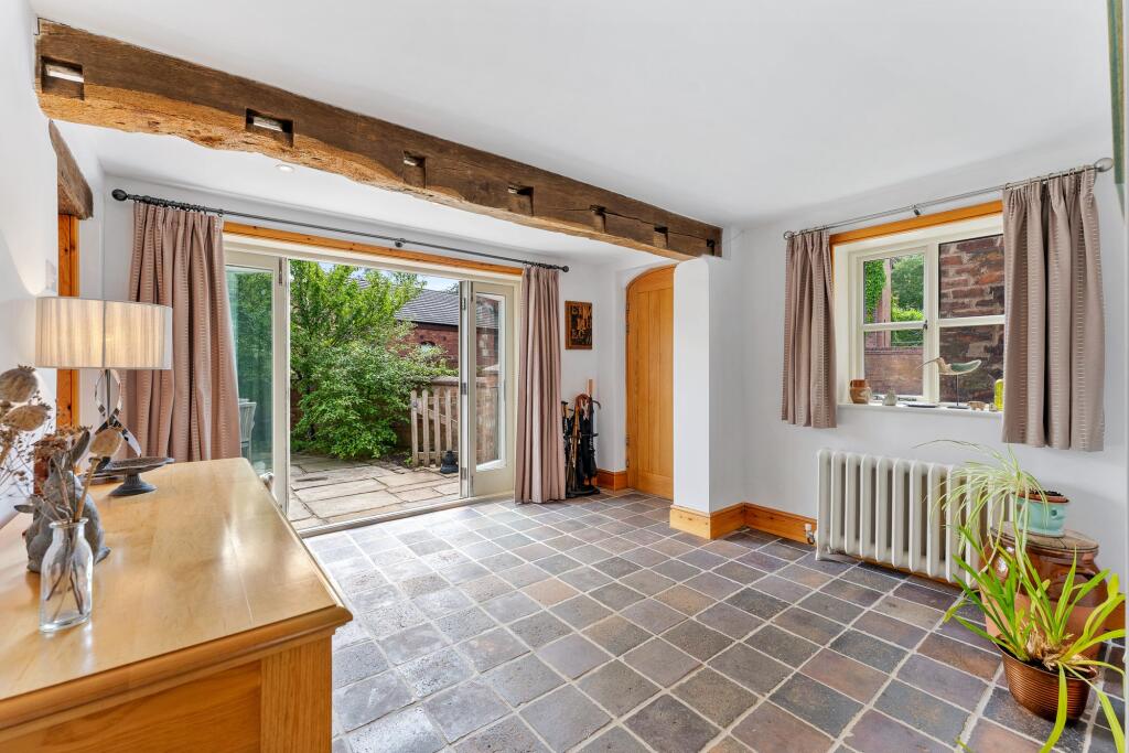 Yew Tree Farm, 59 Cliff Road, Acton Bridge, CW8 3QY photo 4