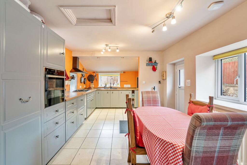 House in Weston-super-Mare, North Somerset - More