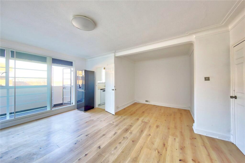 Main image of property: Sheen Road, Richmond, TW9