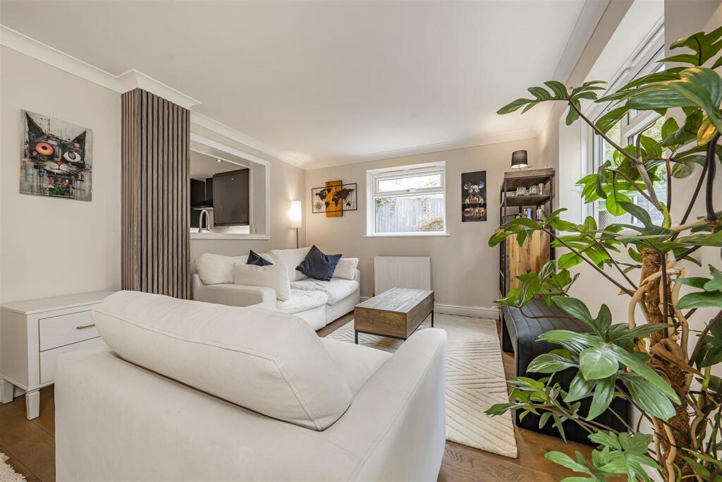 Additional image 9 of Hamilton Close, Bricket Wood, St. Albans