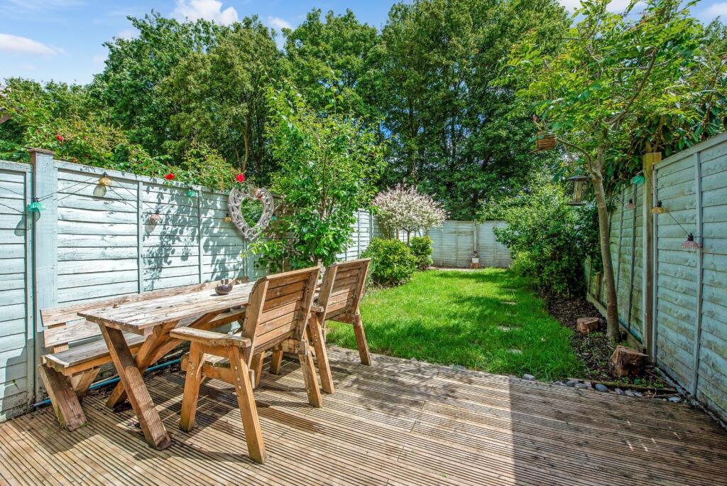 House in East Hampshire, Borough Hill, Petersfield - More