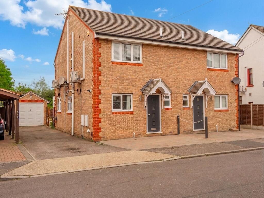 Main image of property: Victoria Road, Stanford-Le-Hope, SS17