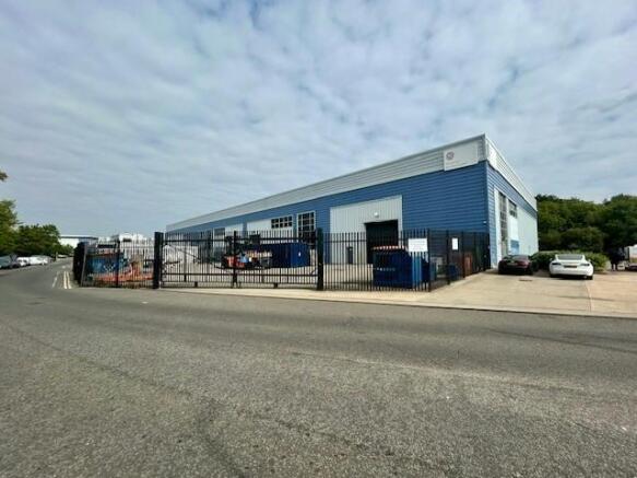 5&6 Heathrow South Cargo Centre, Girling Way
