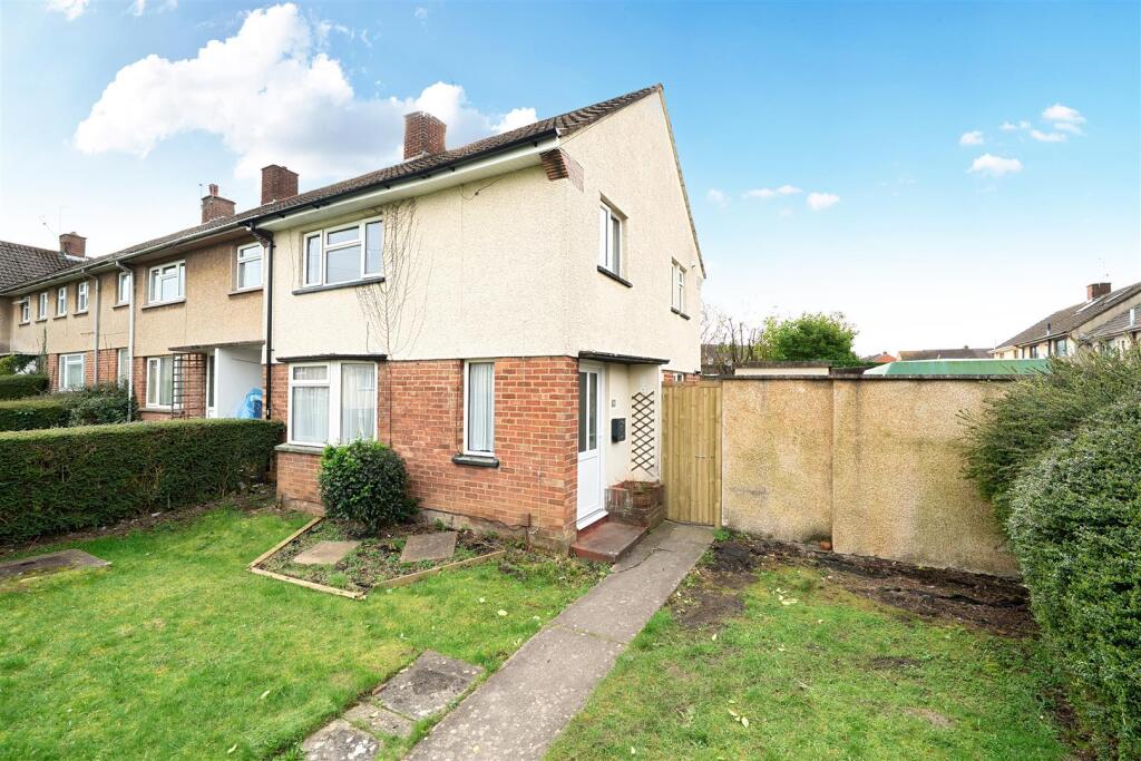 Main image of property: Lincoln Close, Keynsham, Bristol