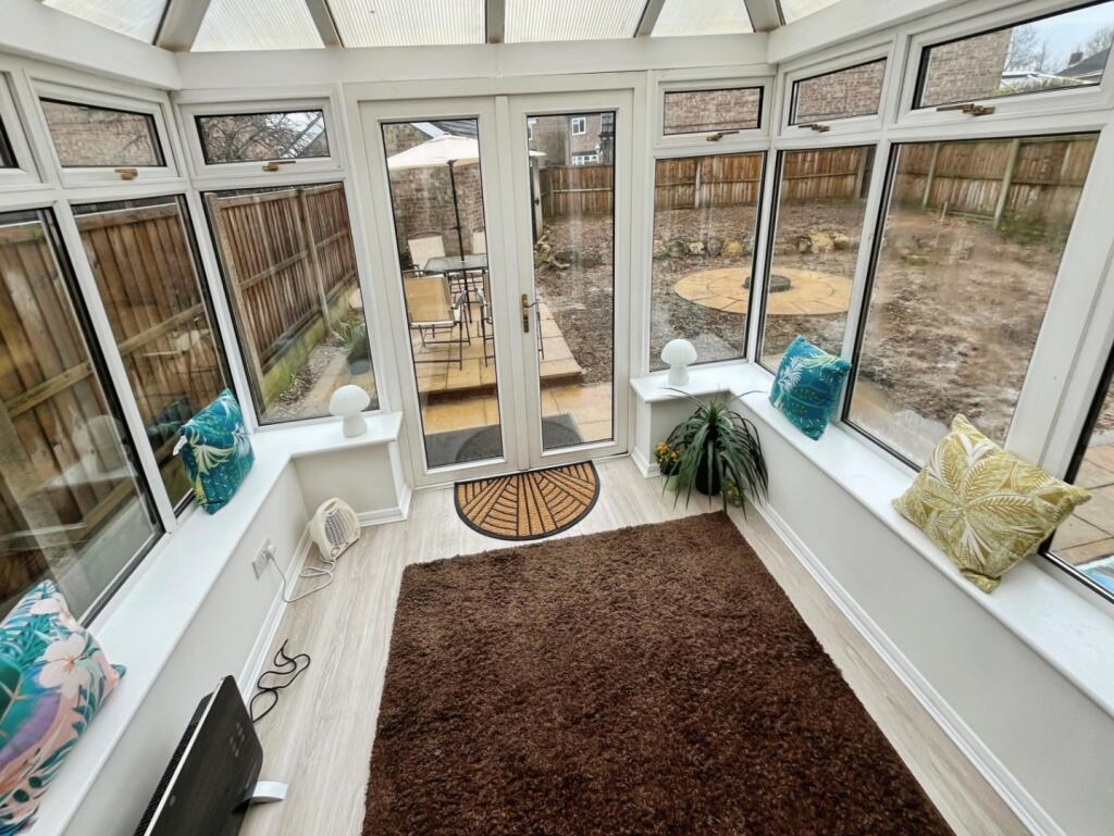 Aldcliffe Crescent, Doncaster photo 4