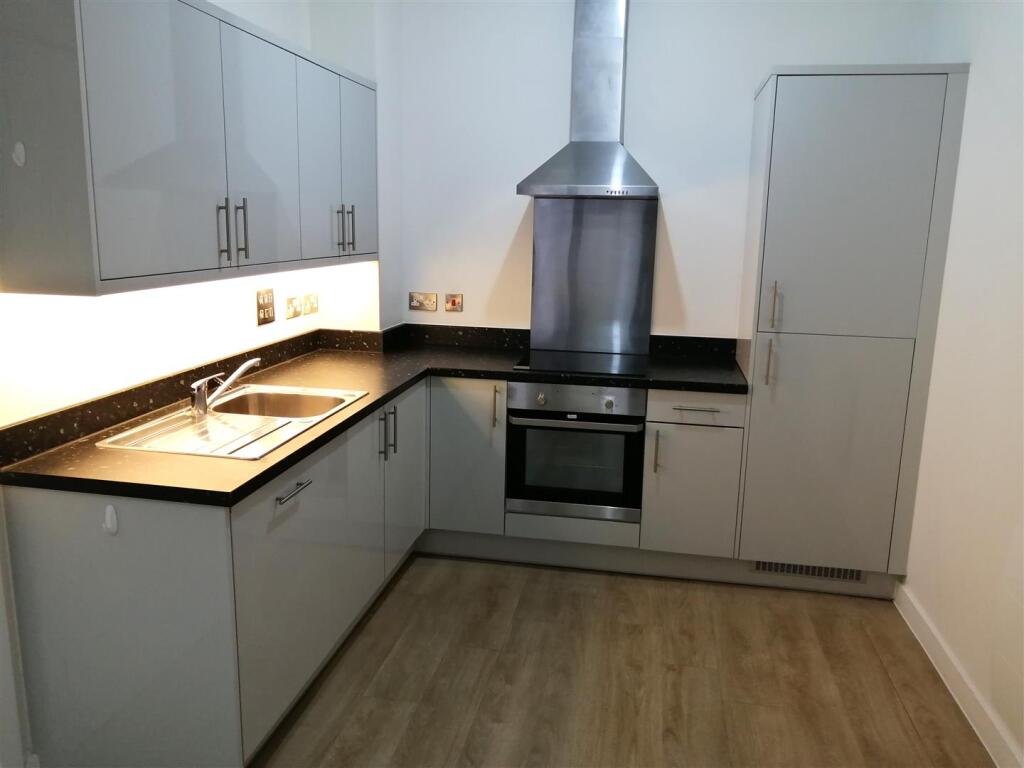 Apartment in Manchester - More