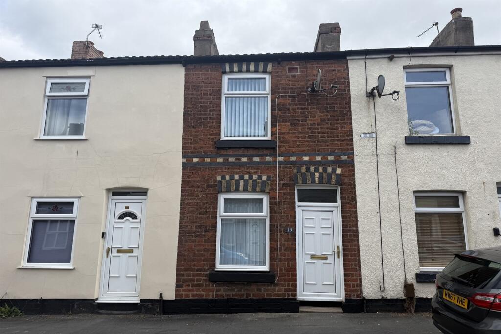 Main image of property: Arthur Street, Runcorn, WA7 5DB