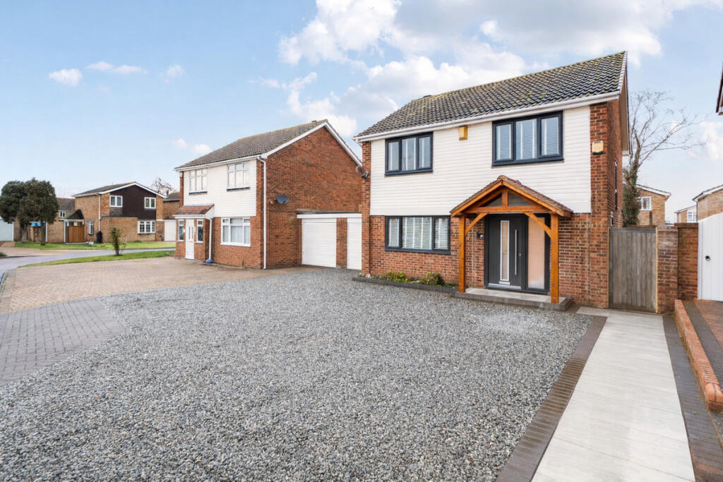 4-bed detached on The Finches, Sittingbourne, ME10, £450,000