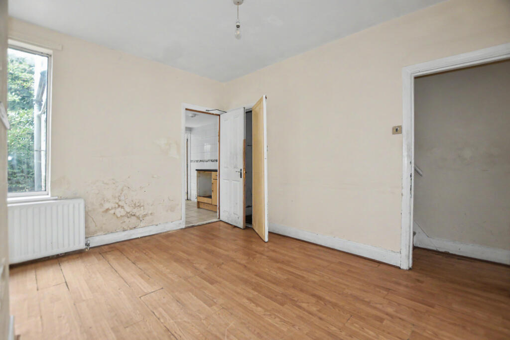 House in Dartford - View 4