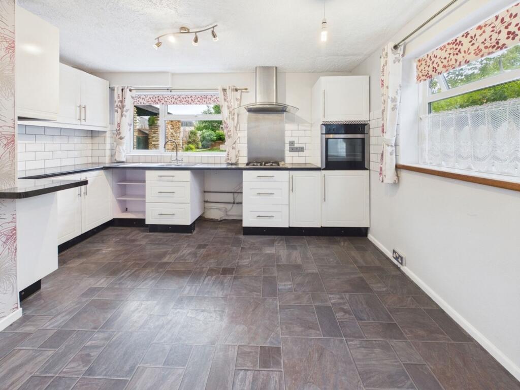 Hicks Beach Road, Cheltenham, GL51 photo 2