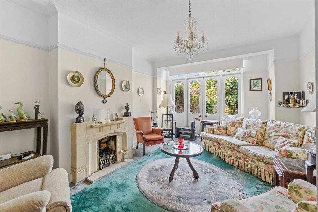 House in Twickenham - View 4