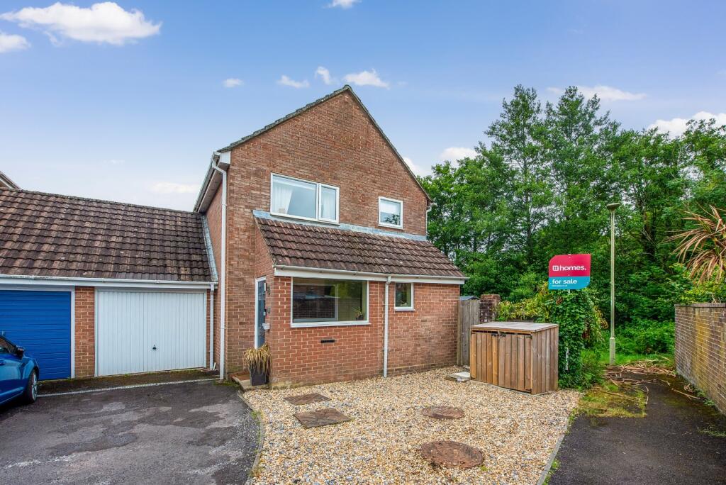 House in East Hampshire, Borough Hill, Petersfield - More