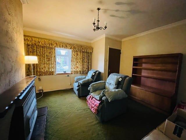 House in Walsall, West Midlands - View 2