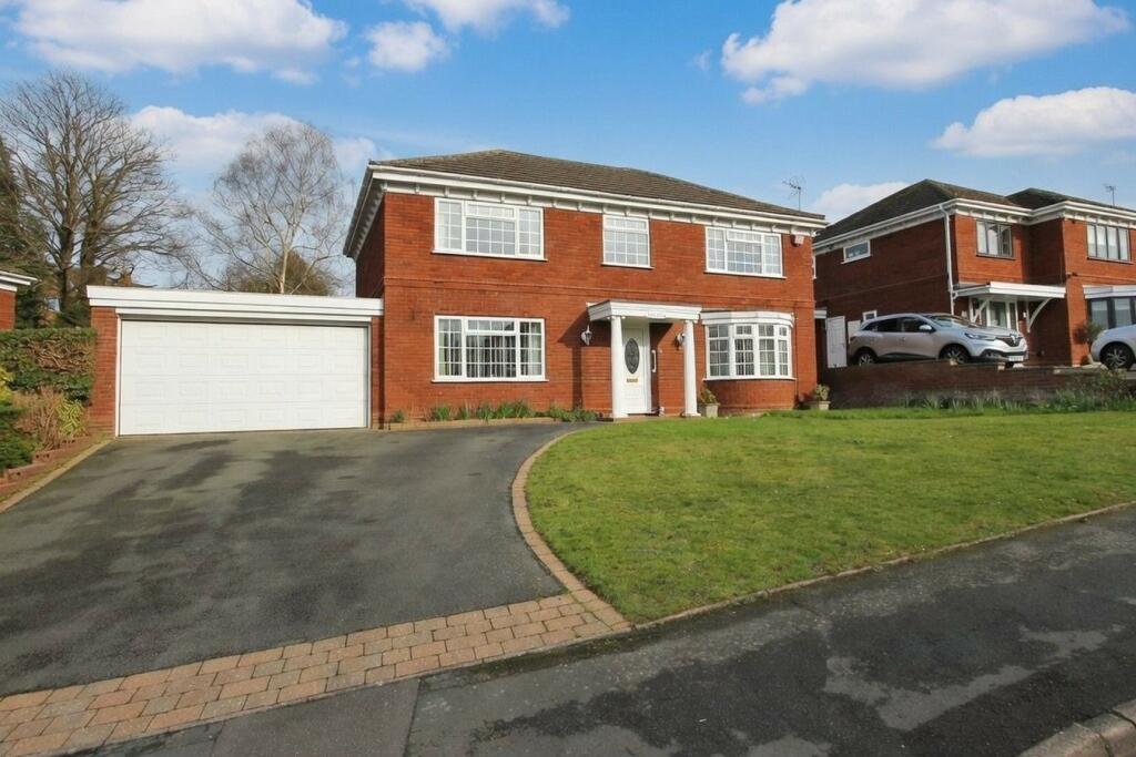 Main image of property: Shaftesbury Avenue, Stourbridge, DY9