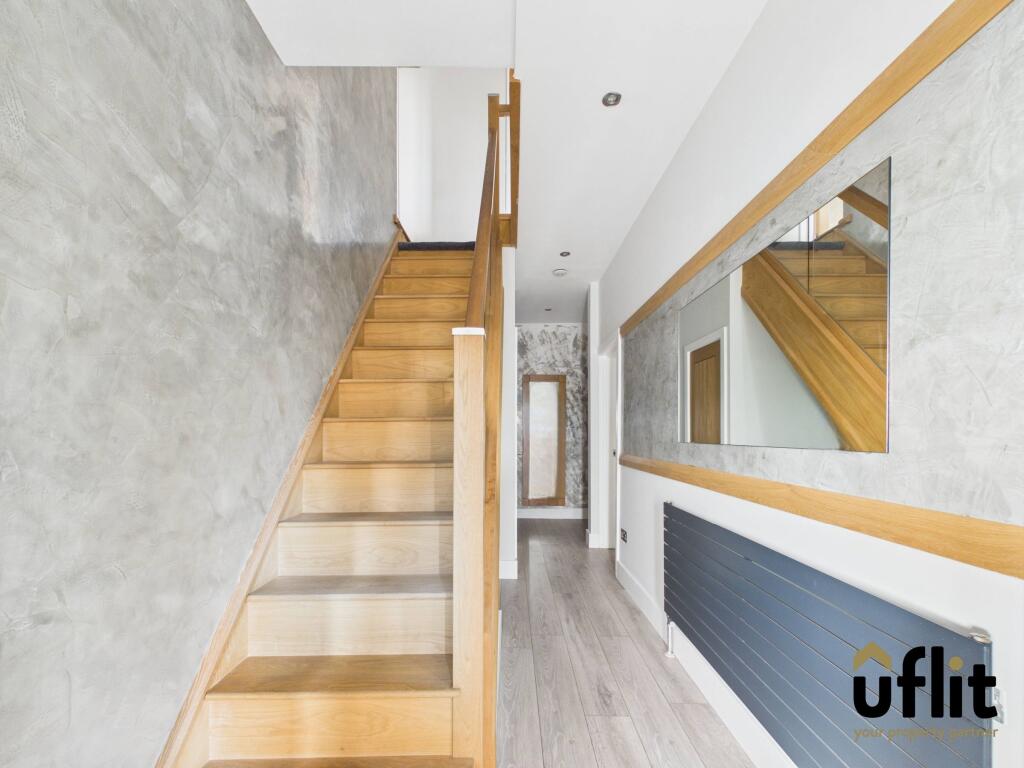 House in Rotherham, Parkgate - More