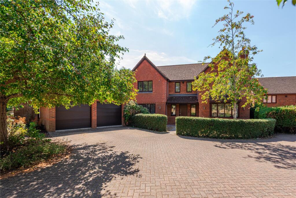 Main image of property: Vache Lane, Shenley Church End, Milton Keynes, Buckinghamshire, MK5