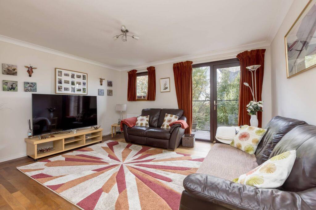 5 Wardie Dell, Trinity, Edinburgh, EH5 1AE photo 2