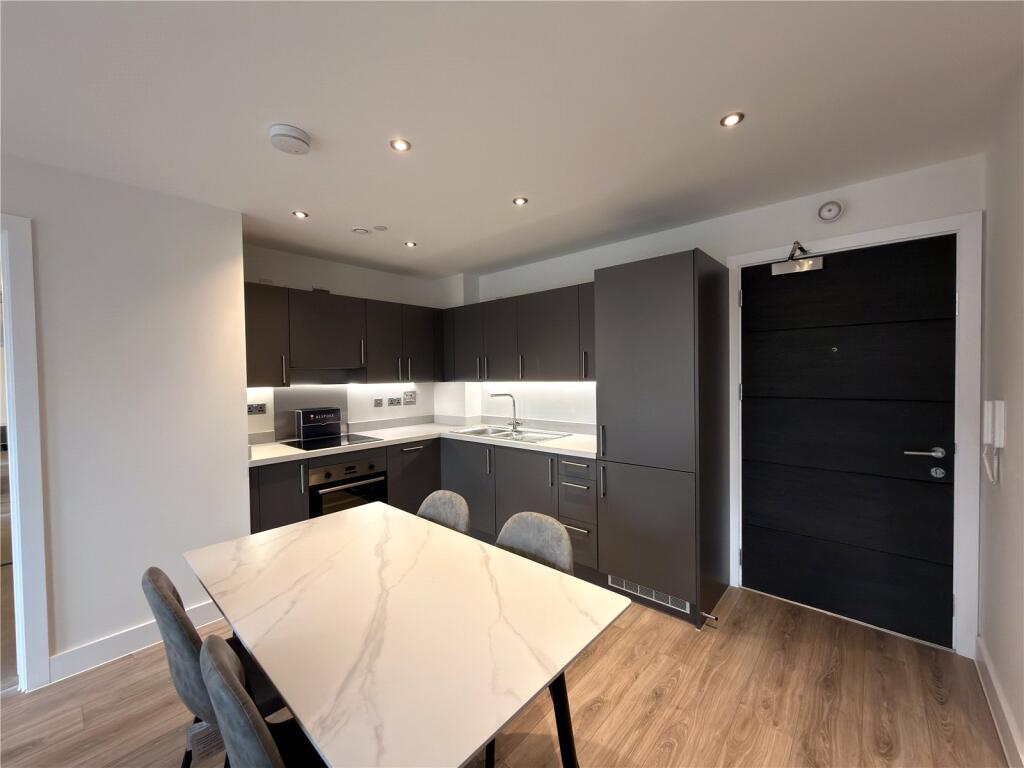 Apartment in Birmingham, Rea Valley, Digbeth - View 3