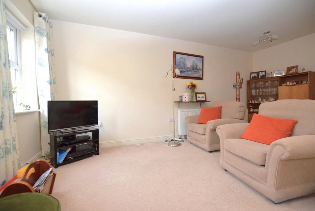 Stock Road, Billericay, CM12 - More