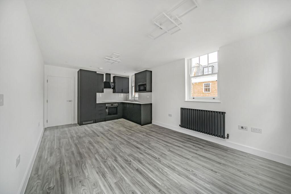 Apartment in London - More