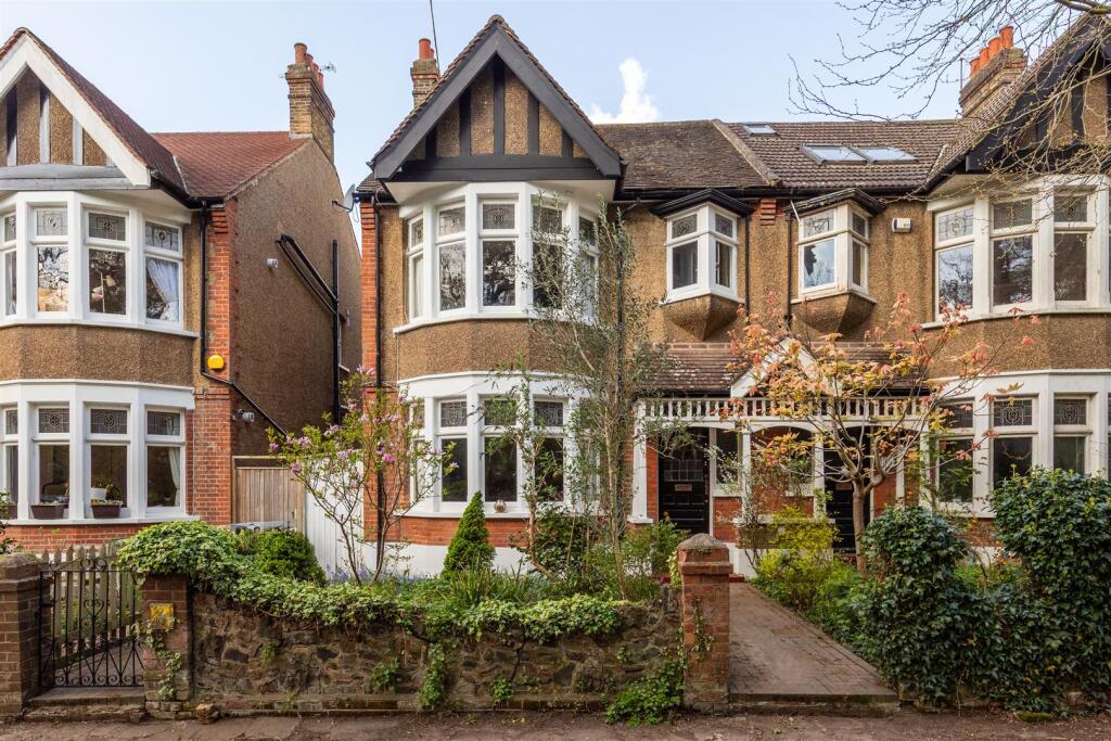 Main image of property: Forest Glade, Highams Park