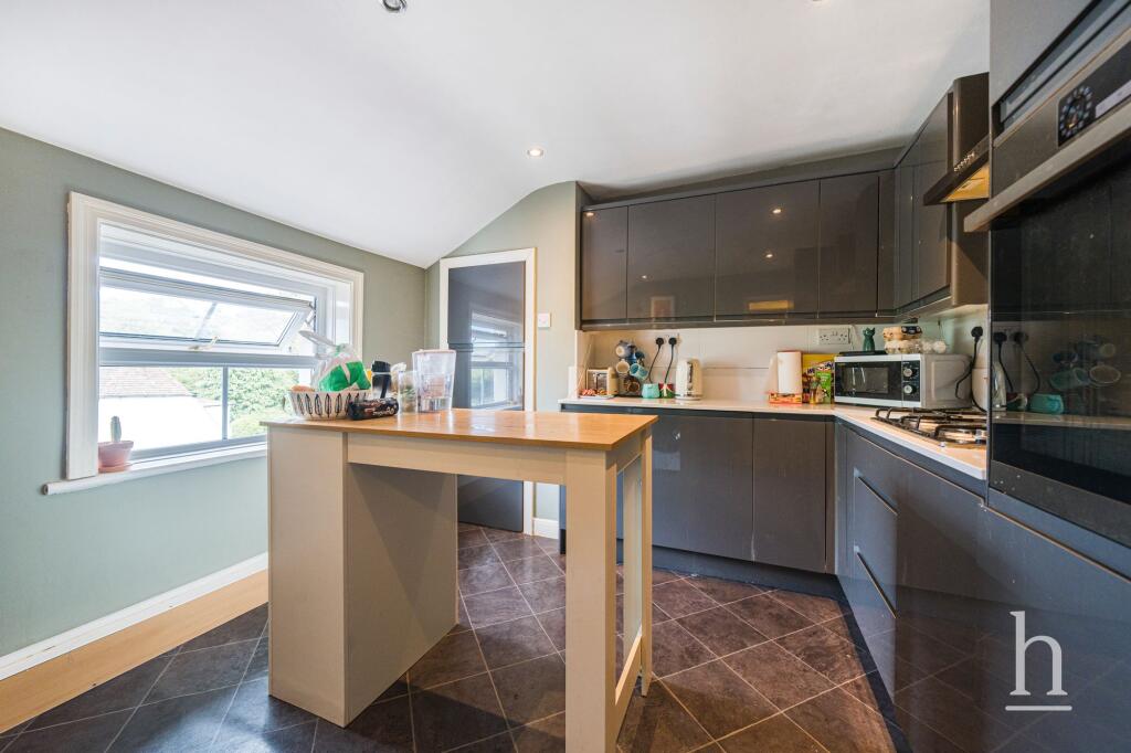 Farr Hall Drive, Heswall, CH60 photo 4