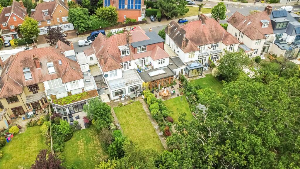 House in London - View 5