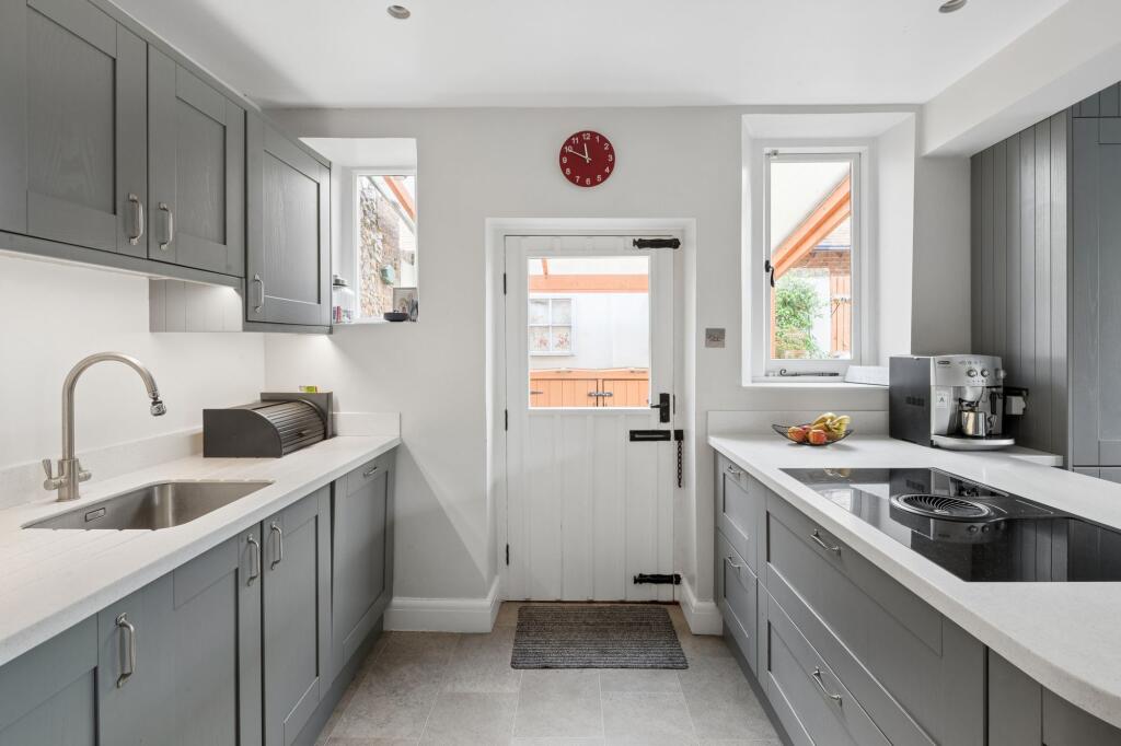 House in Rickmansworth, Micklefield Green, Sarratt - View 4