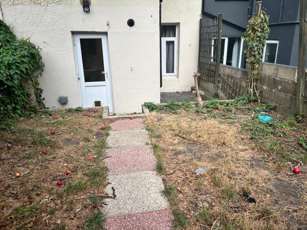 Property photo 8