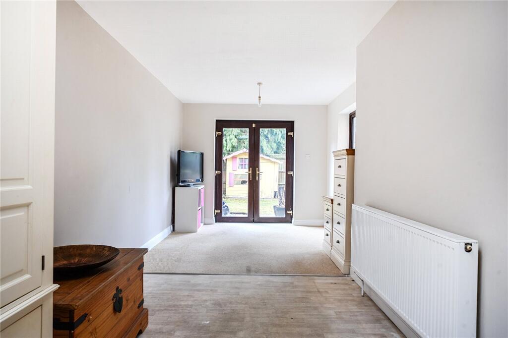 House in Thatcham, West Berkshire - View 4