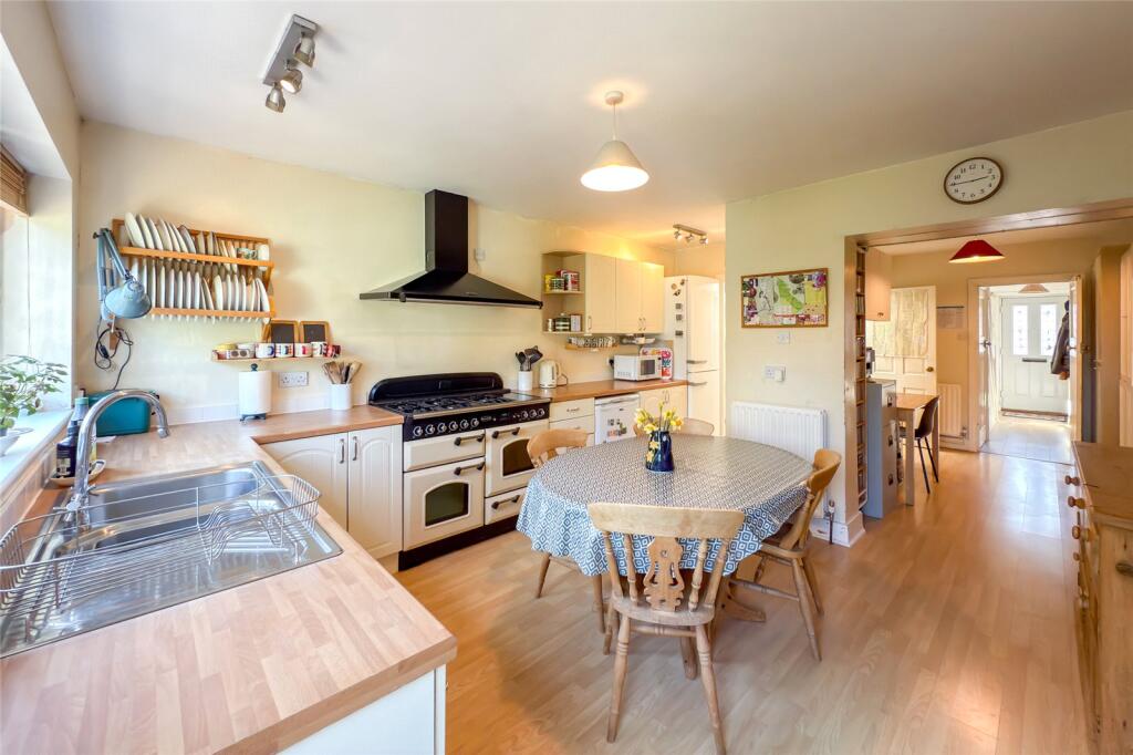 Grove Avenue, Harpenden, Hertfordshire, AL5 - View 3