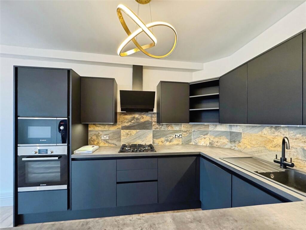 Main image of property: Hollow Stone, Nottingham, Nottinghamshire, NG1