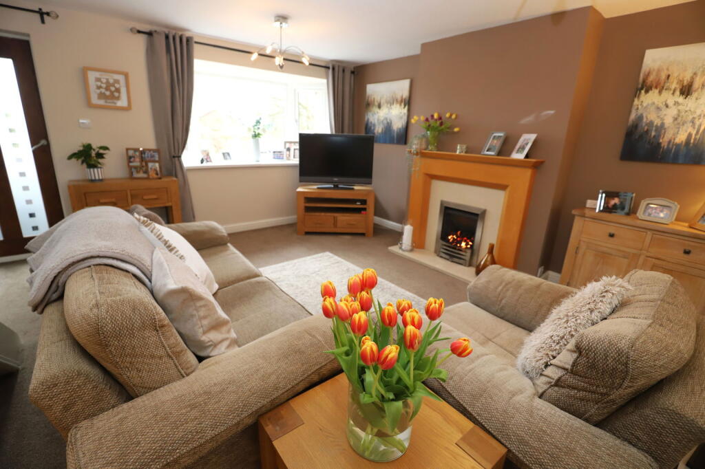 Laburnum Court, Tottington, Bury, BL8 3NB photo 4