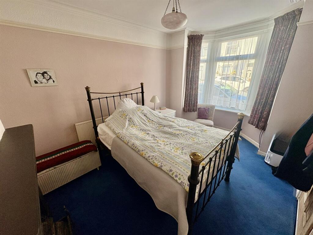 House in Portsmouth - View 2
