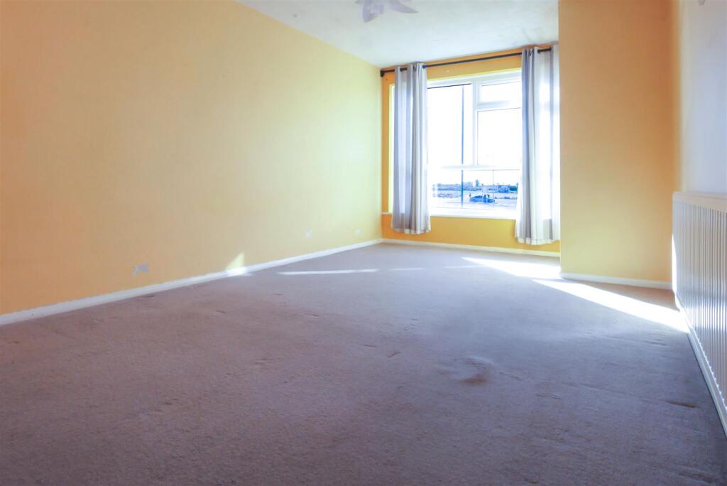 Apartment in Arun, Littlehampton - More