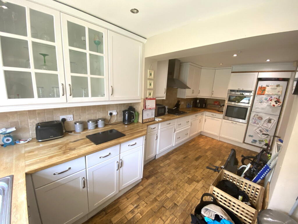 House in Oldham, Greater Manchester - View 2