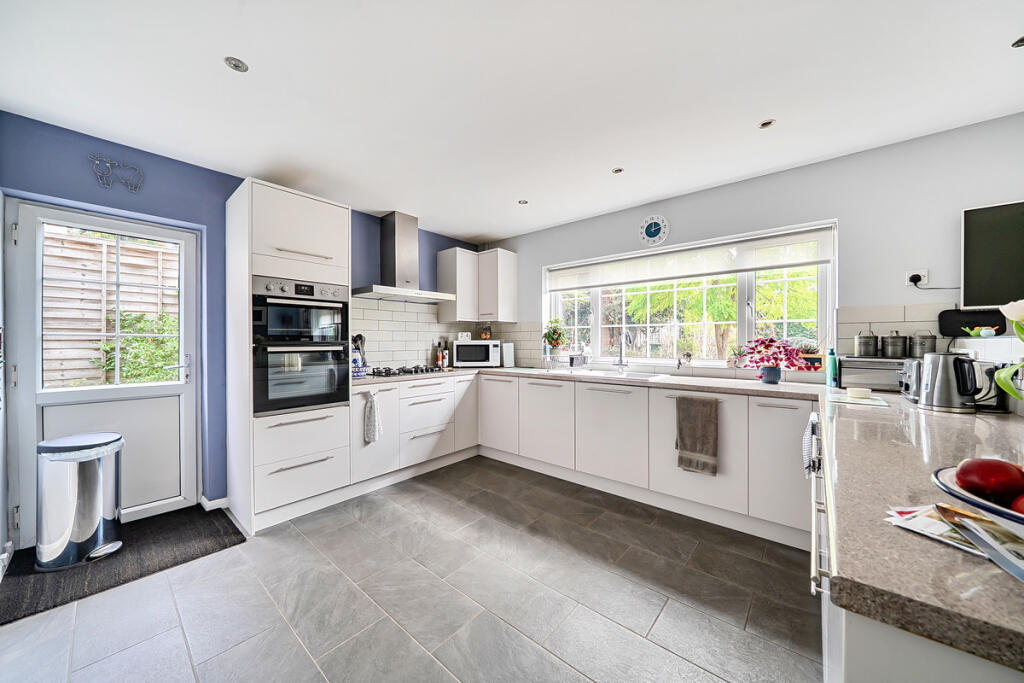 House in Reading - View 4