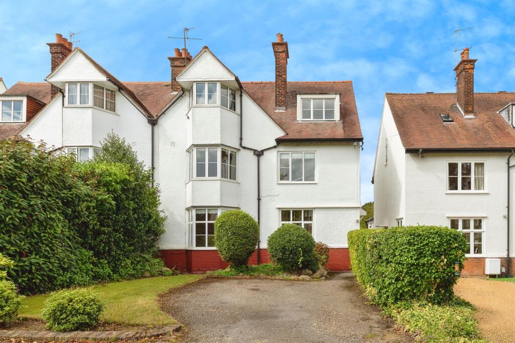 Main image of property: Norton Way South, Letchworth Garden City