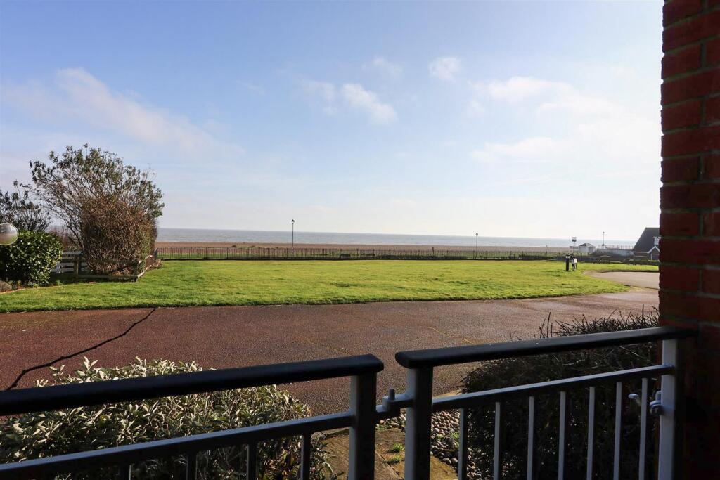 St. Peters Road, Aldeburgh photo 2
