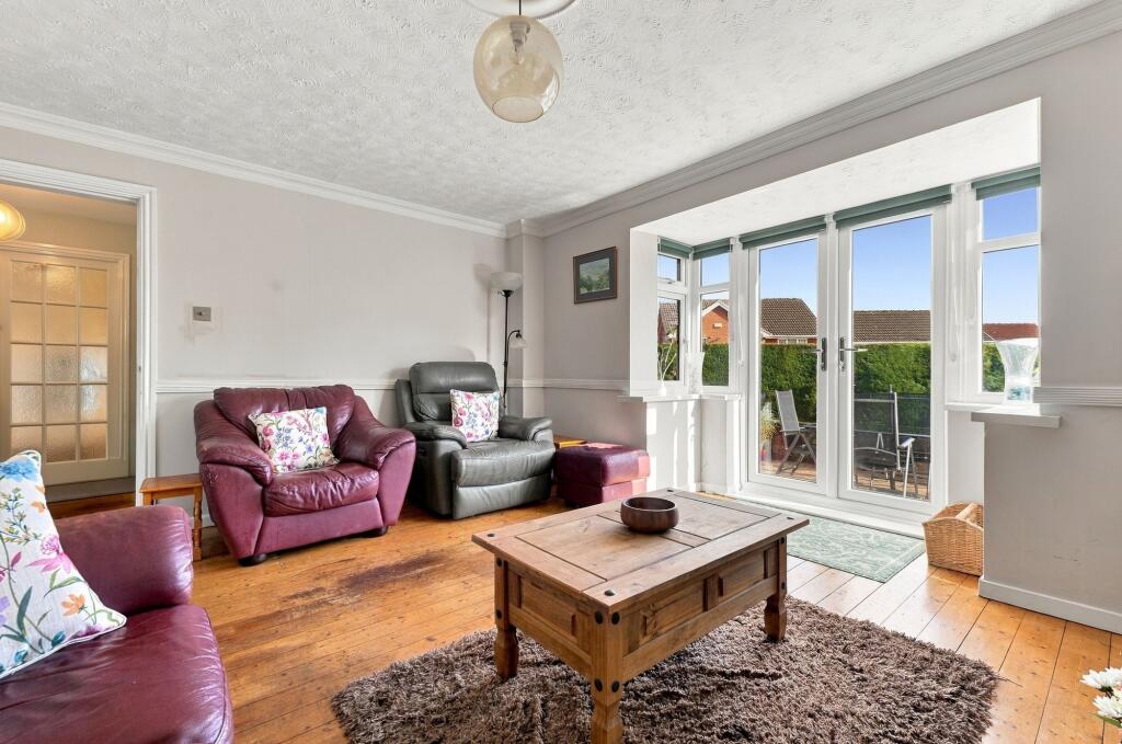 House in Chesterfield, Loundsley Green - More